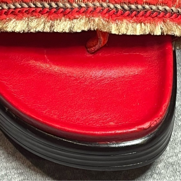 Donald Pliner wedge sandal. - Picture 8 of 10